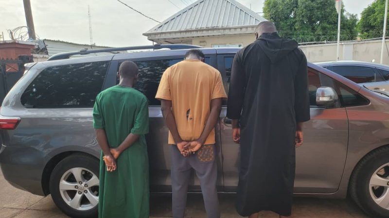 EFCC arrests three siblings  for suspected internet graud in Makurdi