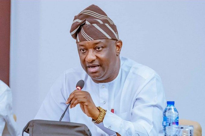 Aviation Minister Mandates Foreign Airlines to Patronise Local Caterers