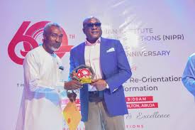 Allen Onyema Bags Award of Aviation Industry Trailblazer of the Decade