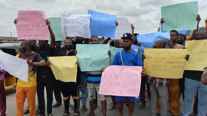PICTORIAL: Anambra drug traders protest market closure by NAFDAC