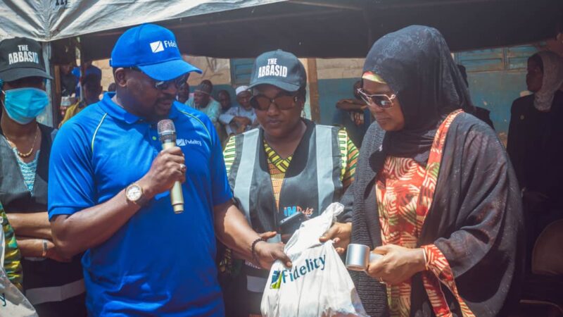Fidelity Bank distributes food packs to 1,500 Mokwa residents affected by flood