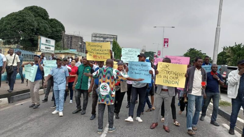 Aviation workers suspend planned strike