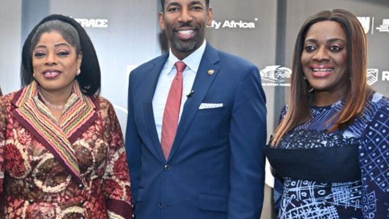 Mayor of Atlanta applauds Fidelity FNITCC conference